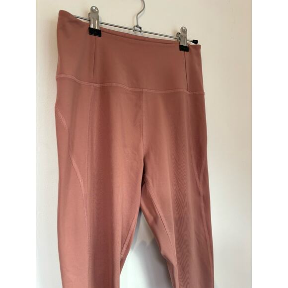 Girlfriend Collective Rosebud Compressive High-Rise Legging - Medium - - Picture 3 of 13